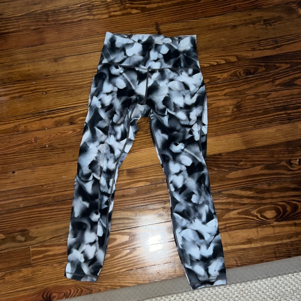 Lululemon leggings (S)